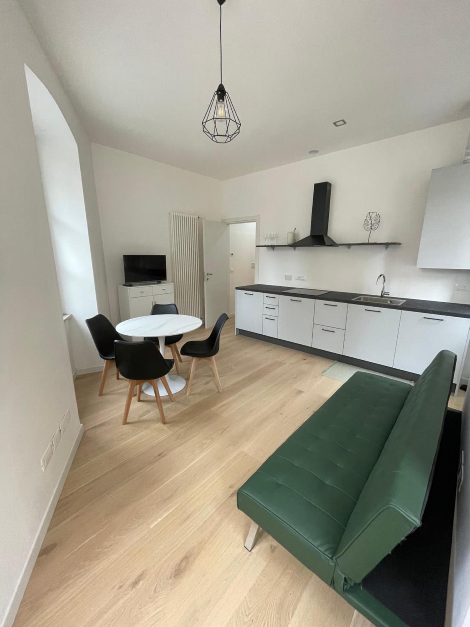Le Vie Del Vento - Garibaldi Apartment Trieste Bagian luar foto